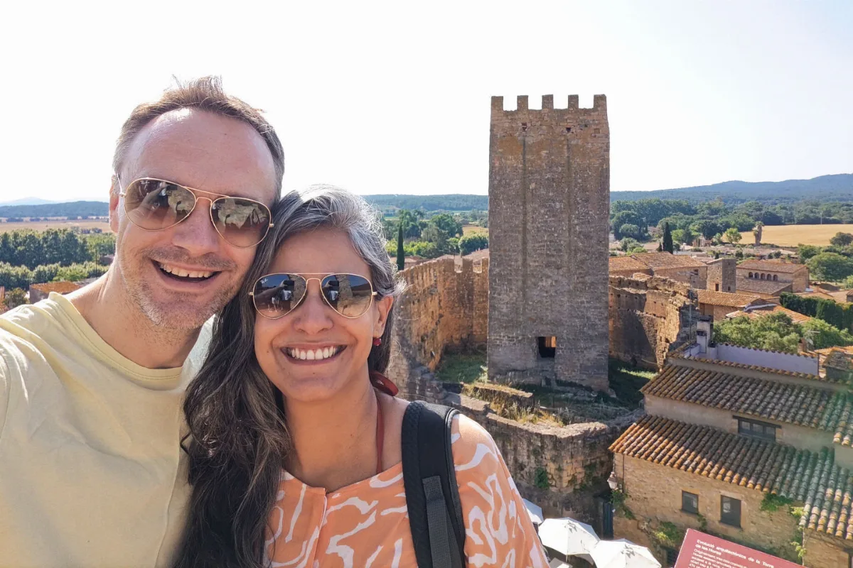 Selfie at the top of Torre de Las Horas en Peratallada