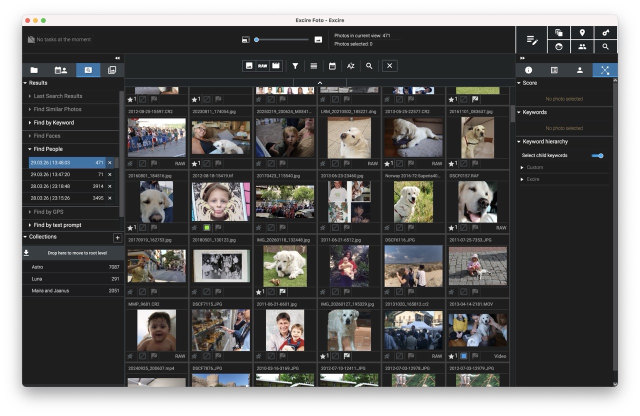 excire-searching-dog-face